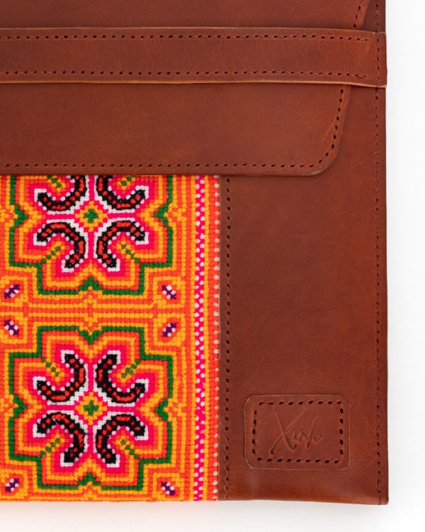 Xinh Laptop Sleeve: Handmade Leather with Sapa Textiles