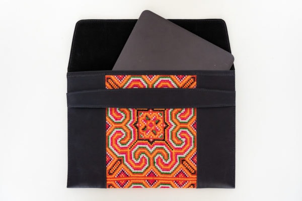 Xinh Laptop Sleeve: Handmade Leather with Sapa Textiles